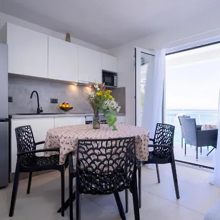 Jadranko - Vacation * Selca kod Bogomolja